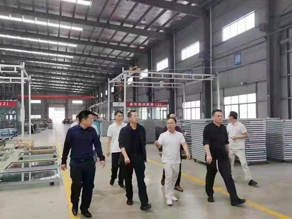 程永东调研非凡国际科技_副本.jpg